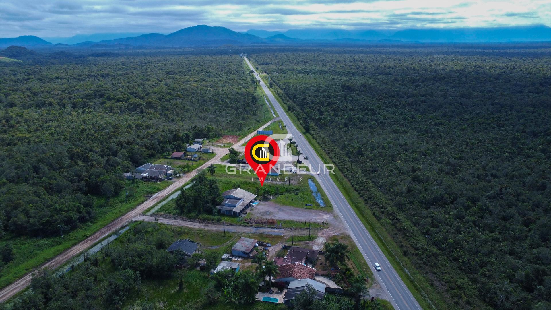 Terrenos à Venda em Guaratuba. 360 m  na Avenida Pato Branco
