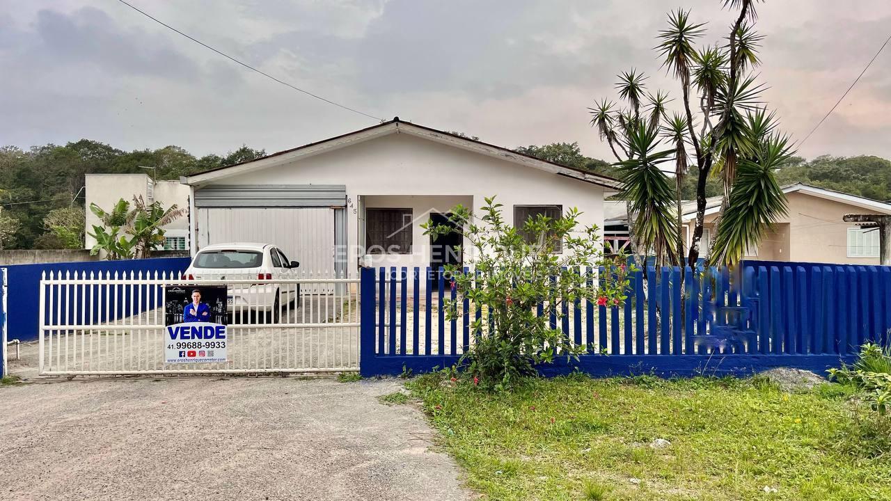 Oportunidade Única  Casa com Terreno Amplo a 600m da Praia em ...