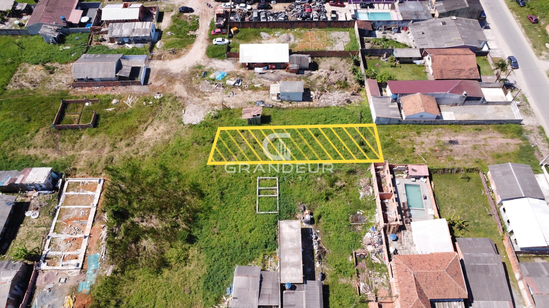 Terreno no Bairro Cohapar, Guaratuba-PR. Medindo 12m x 35m