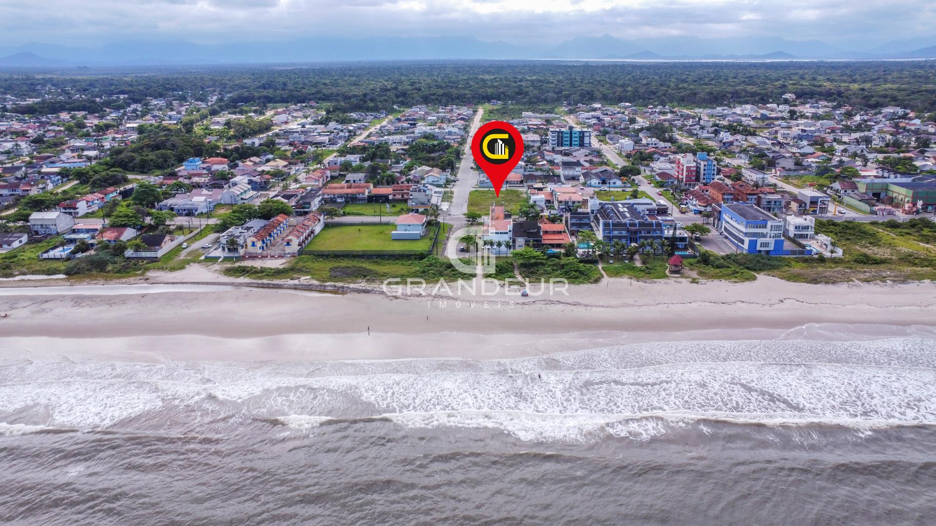 Terreno com 1620m  a Apenas 40 Metros do Mar no Balneário Eliana