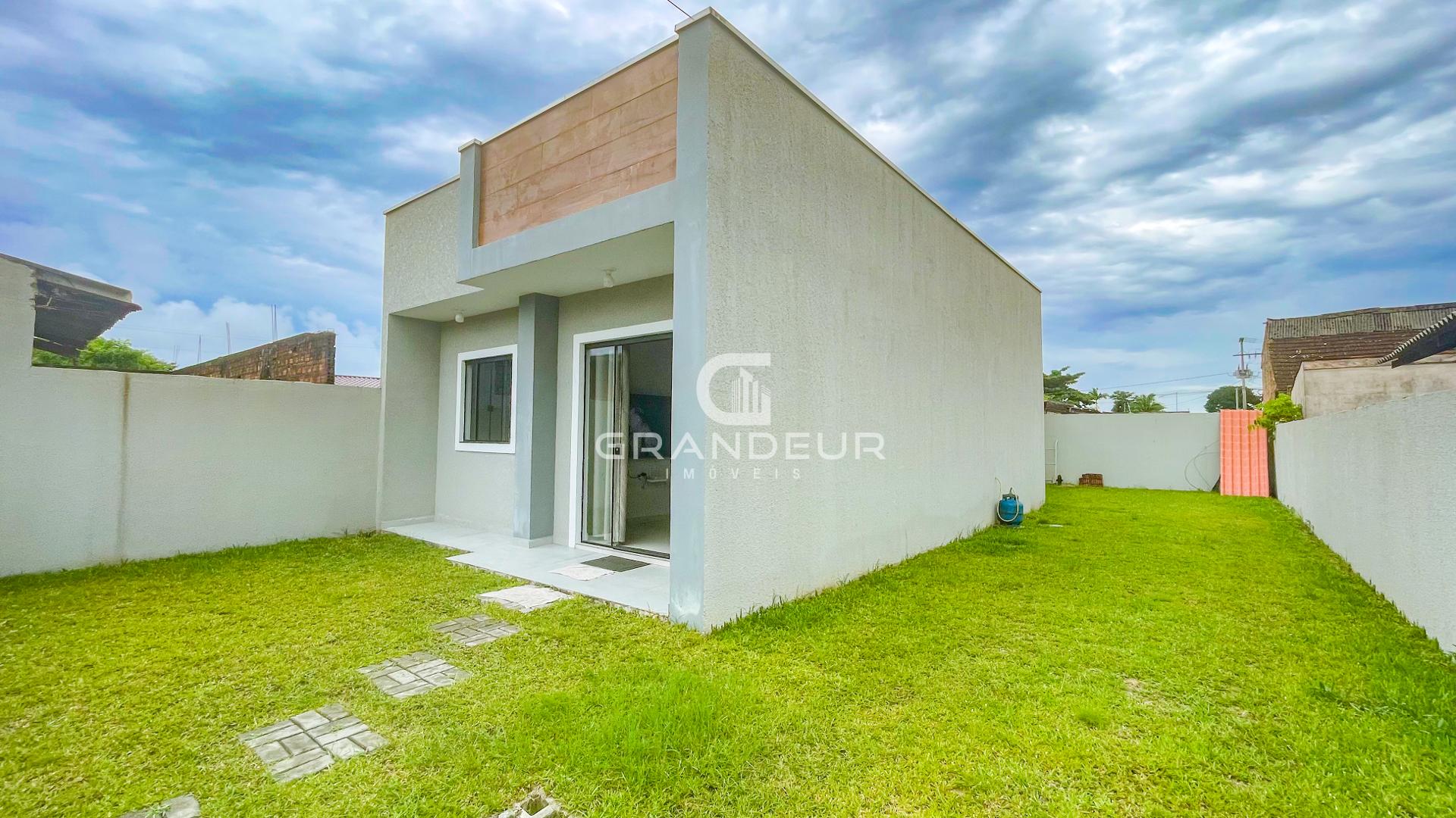 Residência Semi Nova Com 2 Dormitórios Em Região de Moradores ...