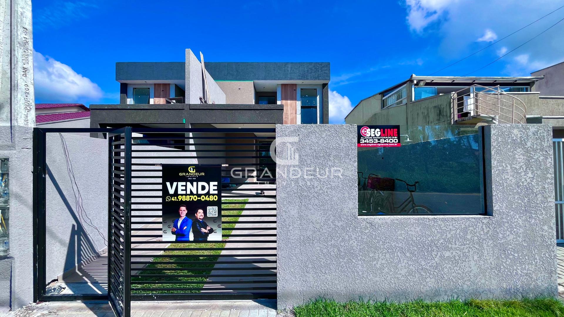 Sobrado Novo de Alto Padrão com 4 Suítes, Piscina e 3 Vagas de...