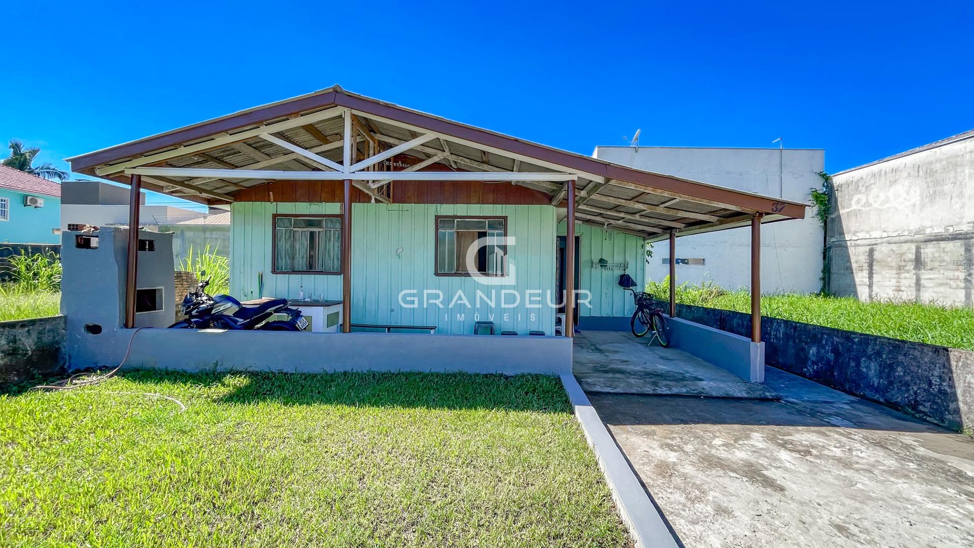 Casa com 3 dormitórios à venda,220.00 m , Balneário Eliana, GU...