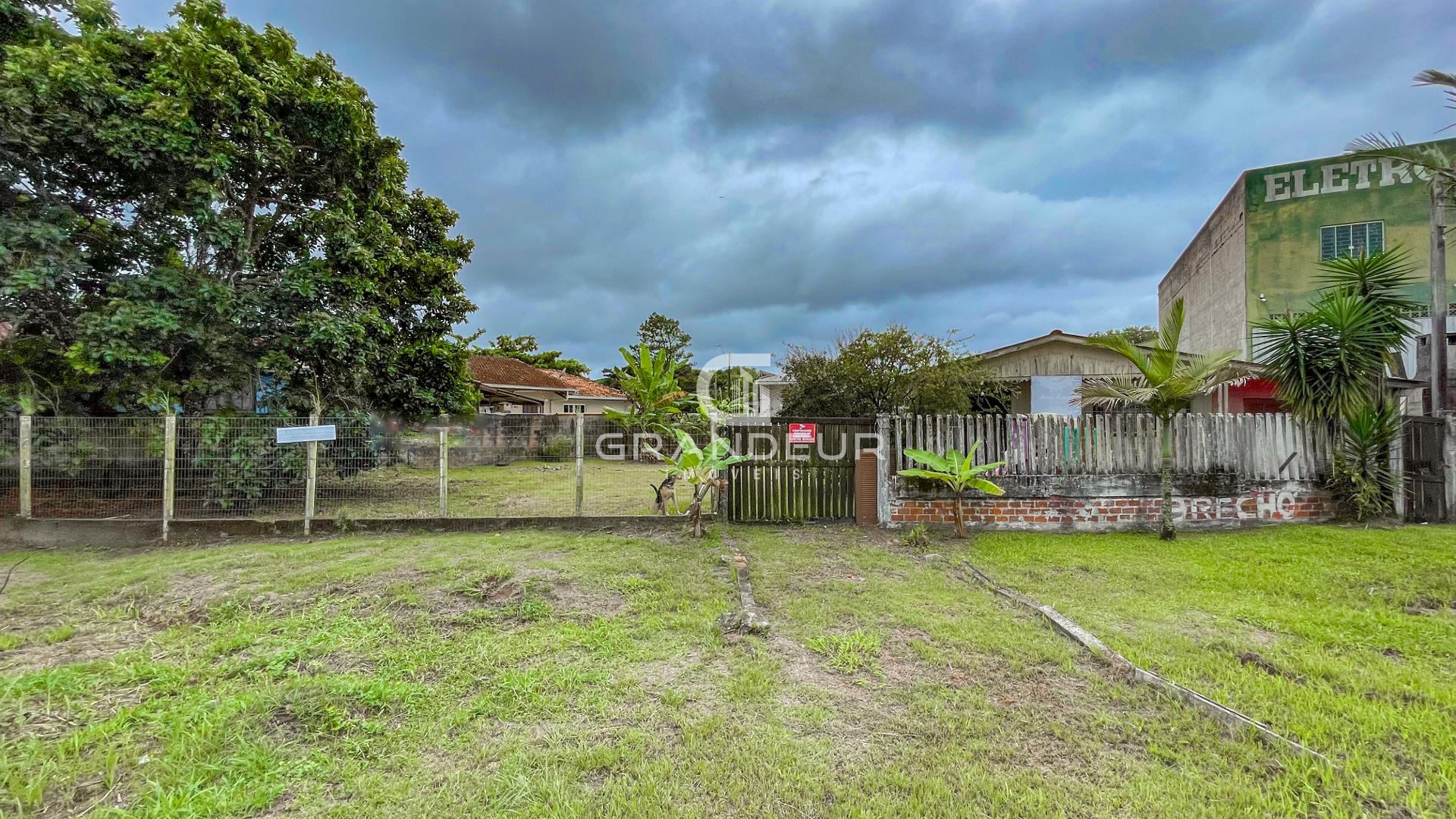 Dois terrenos à venda no Balneário Coroados 768 m2 com casa e ...