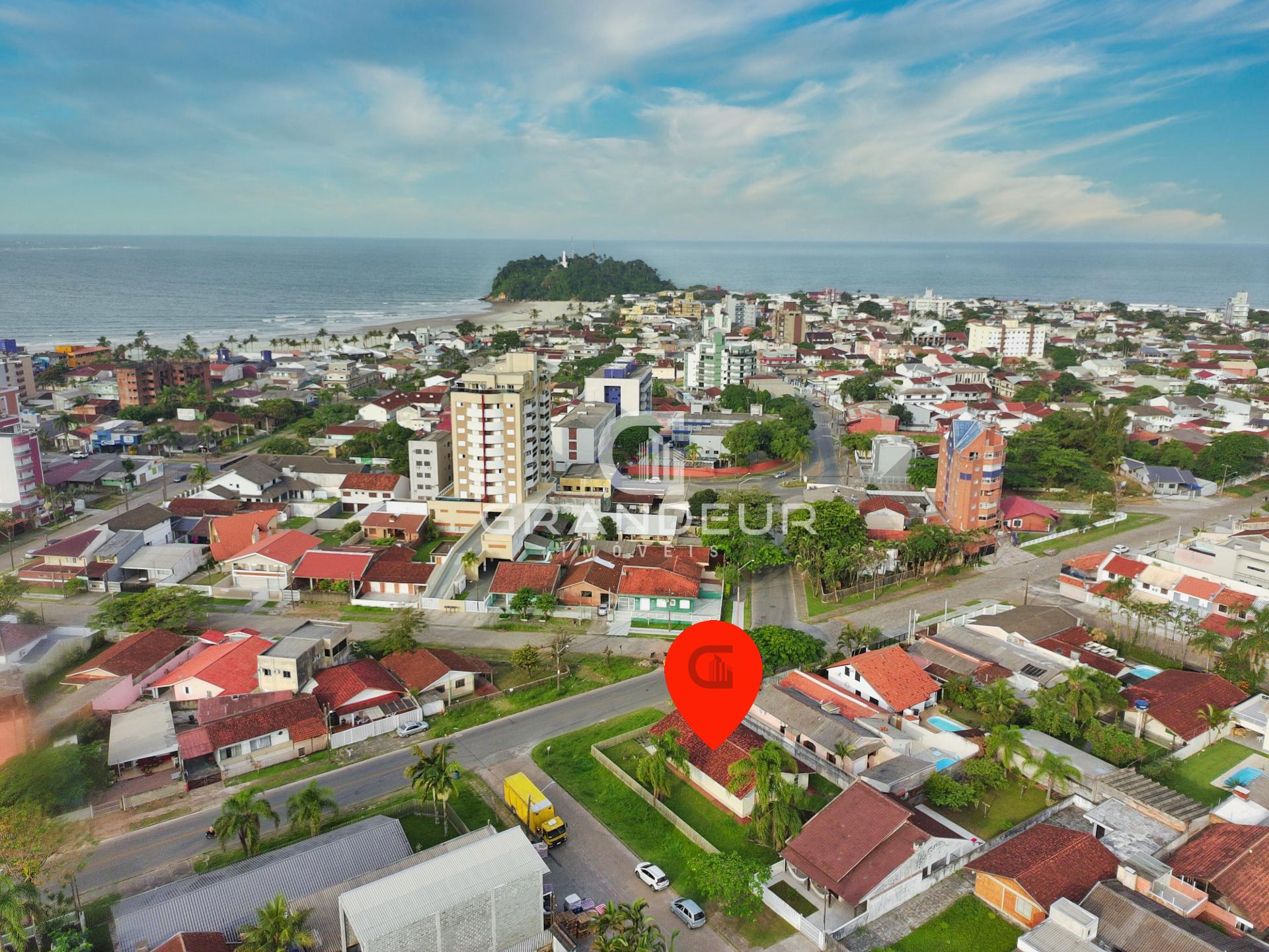 Terreno de esquina 480m  com casa e potencial para 4 sobrados,...