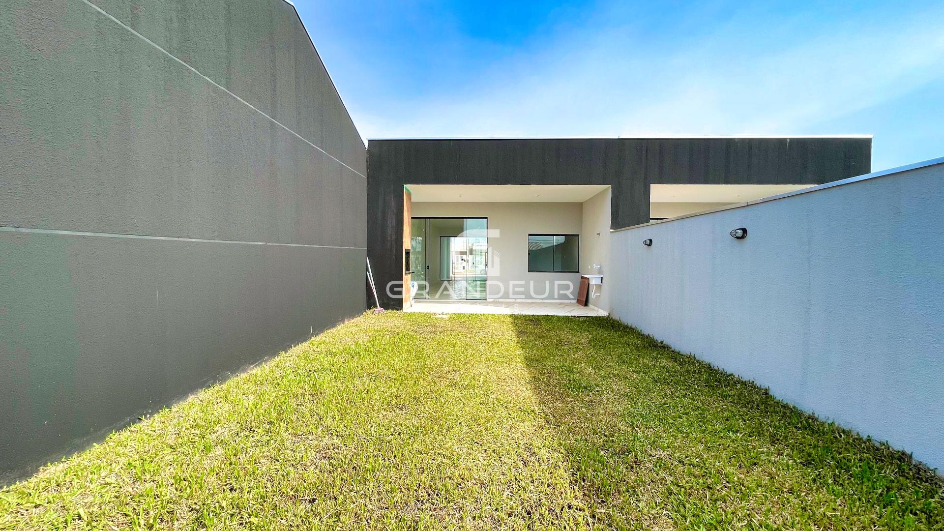 Casa Nova no Balneário Eliana  3 Dormitórios e Churrasqueira 