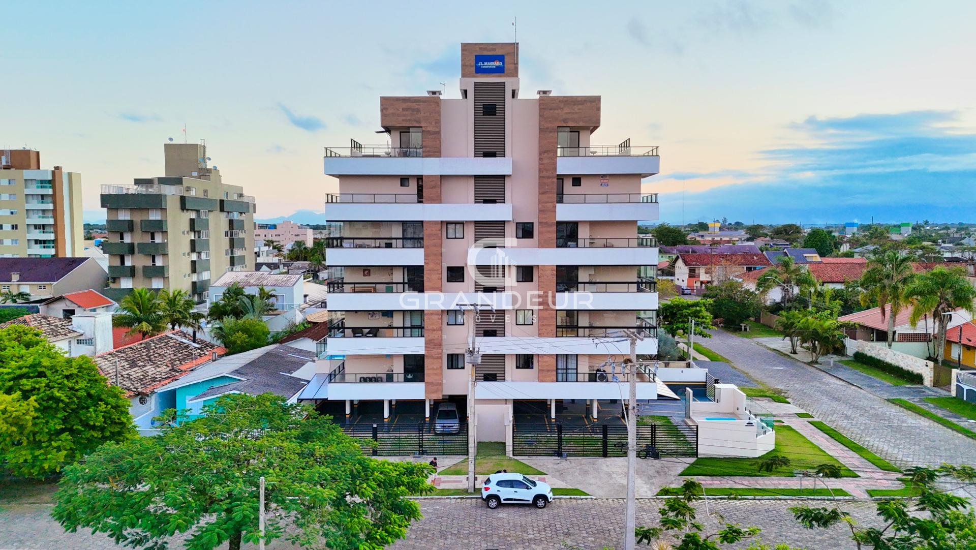 Alto Padrão e Sofisticação - Apartamento Mobiliado com Área Go...