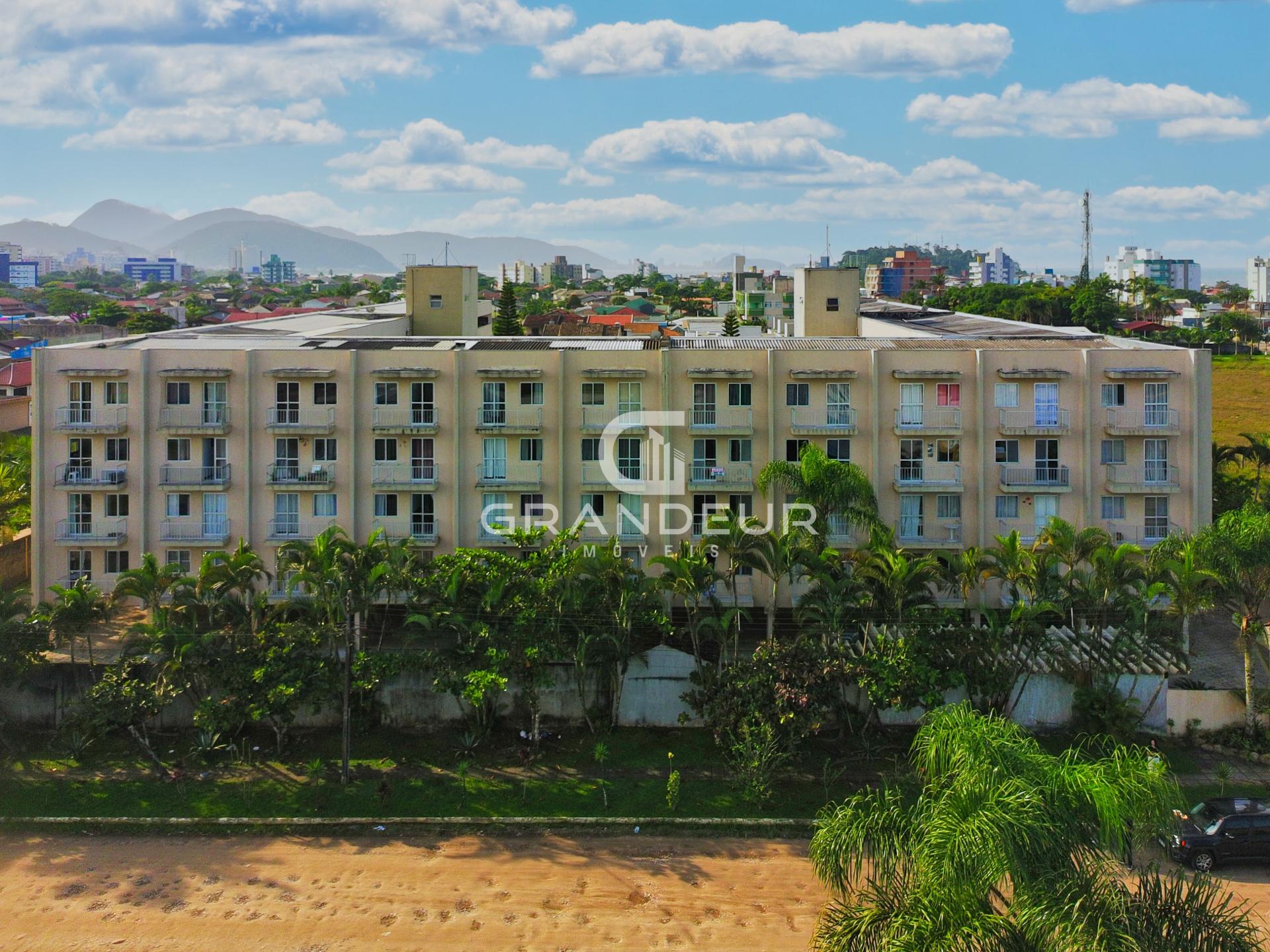Apartamento mobiliado em Brejatuba, Guaratuba a 280m da praia