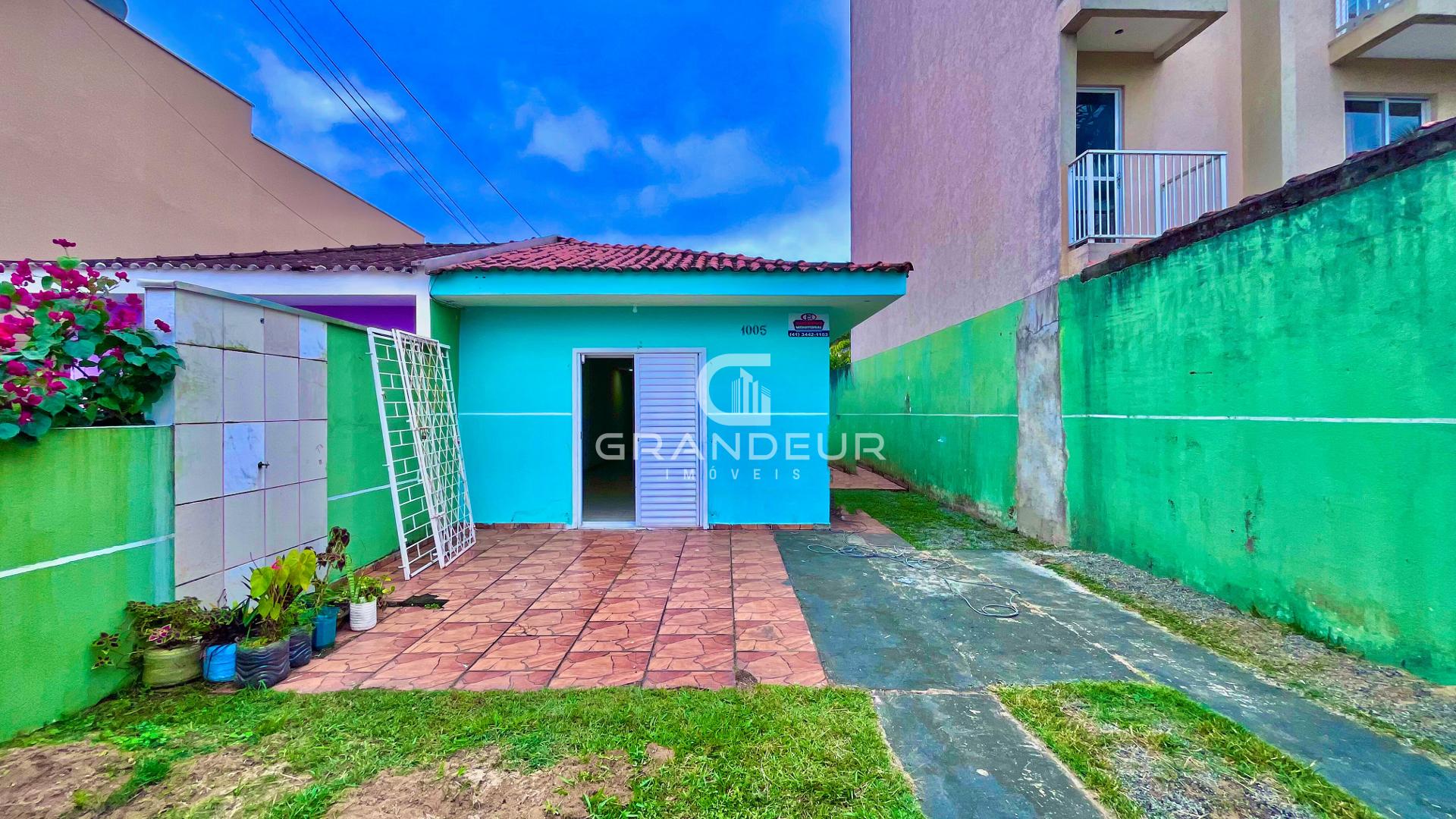 Casa com 3 quartos, suíte, amplo terreno e ótima localização e...