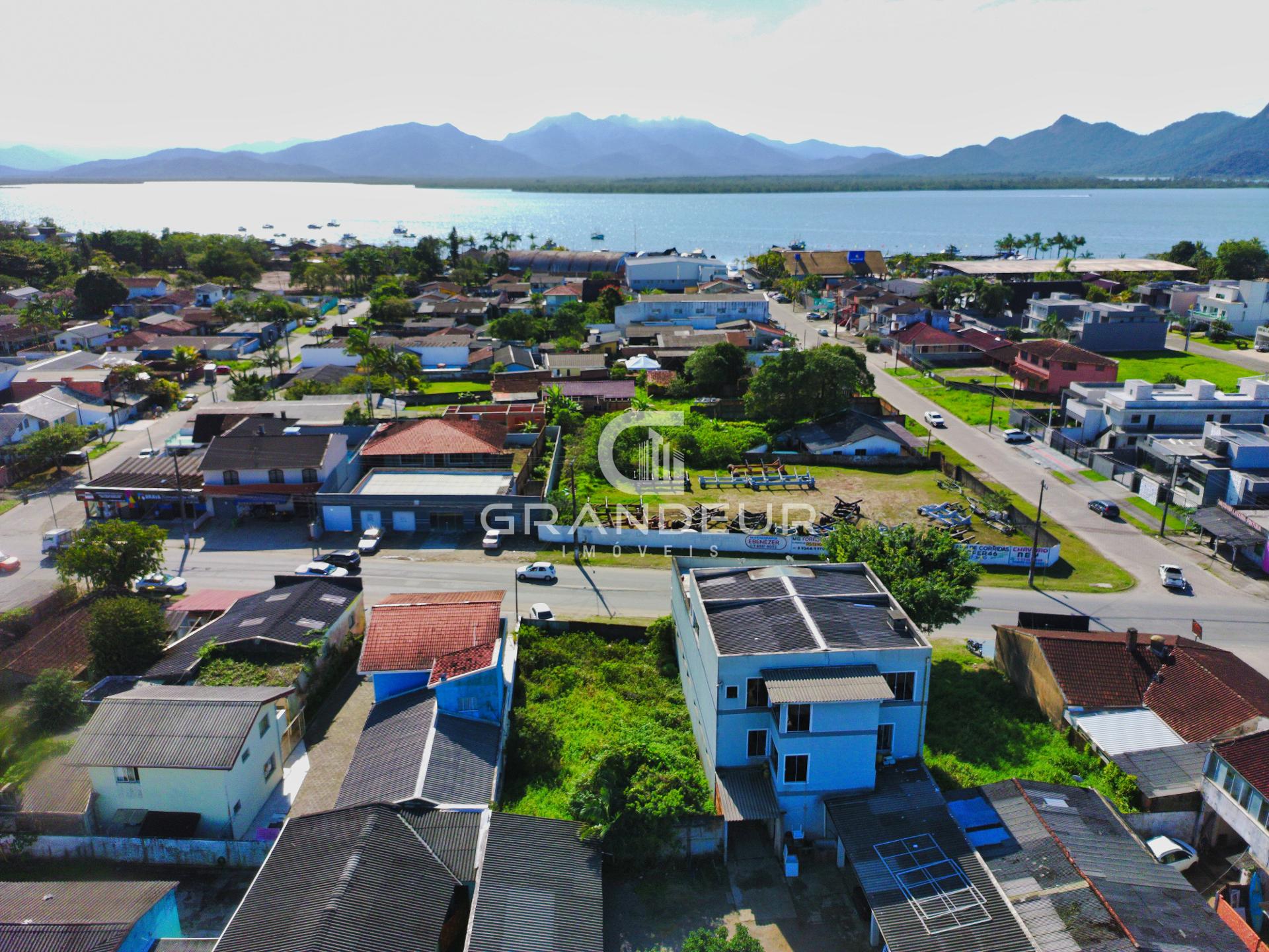 Lote de terreno de 288m2 à venda no Piçarras em Guaratuba com ...