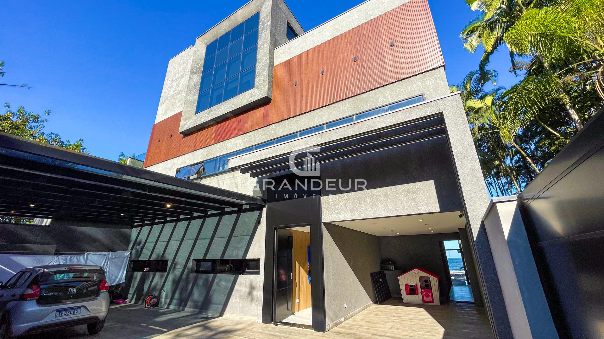 Quadriplex Frente-Mar de Luxo Incomparável na Prainha de Guara...