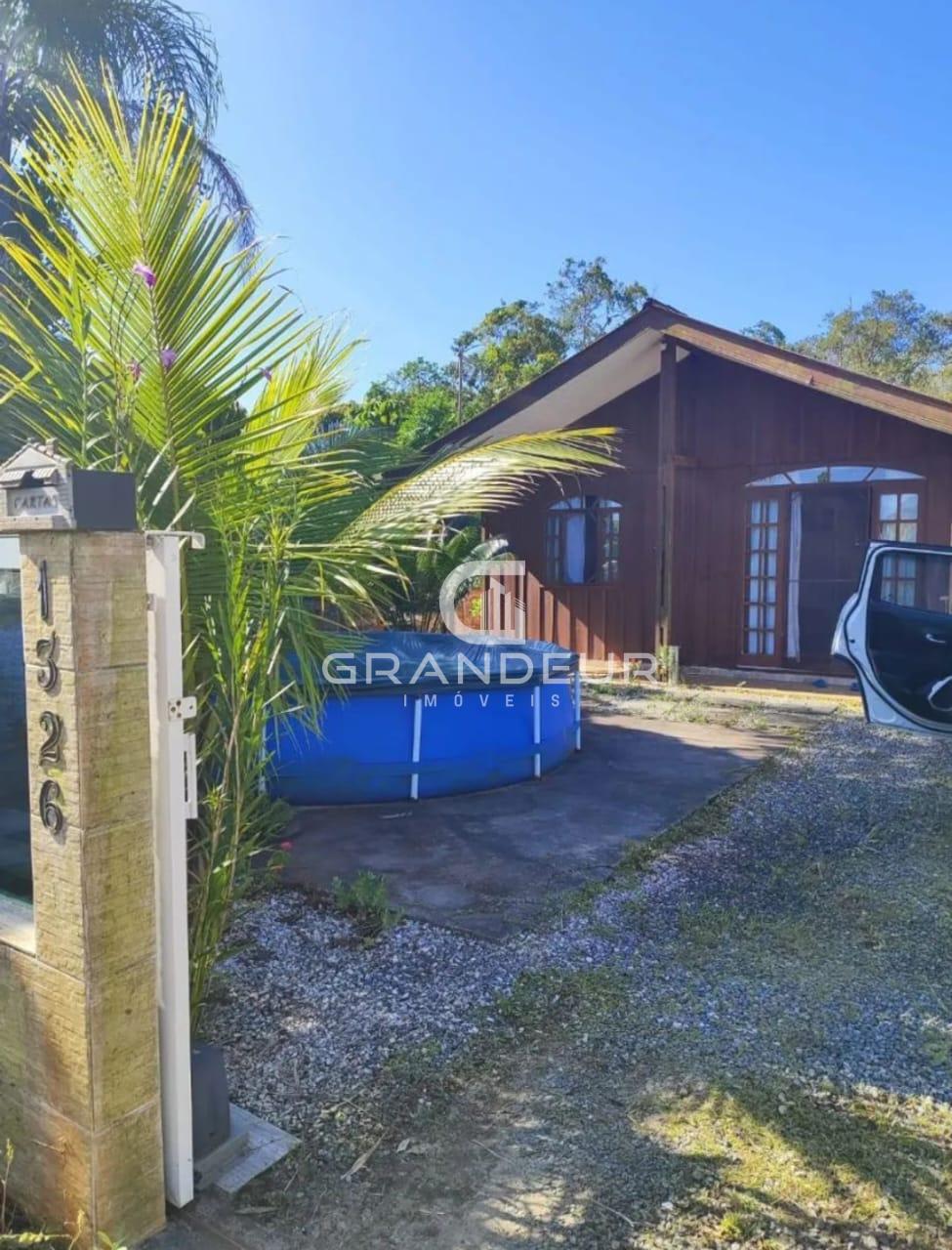 Casa mobiliada com 3 quartos ? venda em Guaratuba com terreno ...