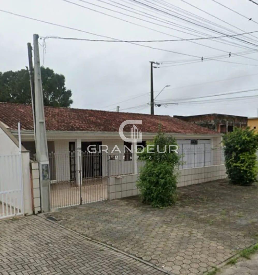 Casa à venda no Cohapar em Guaratuba com 2 quartos e 244m2