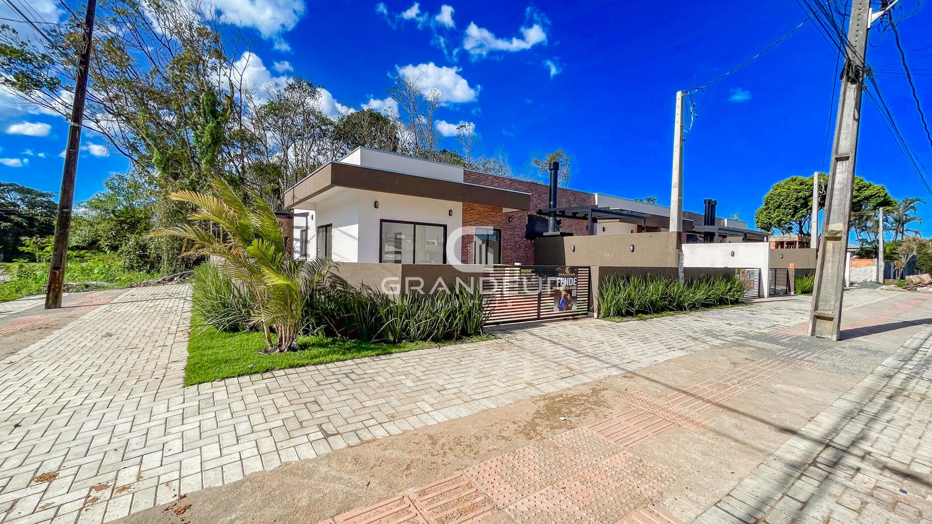 Casa à Venda no Bairro Eliana, Guaratuba - PR | Perto da Praia
