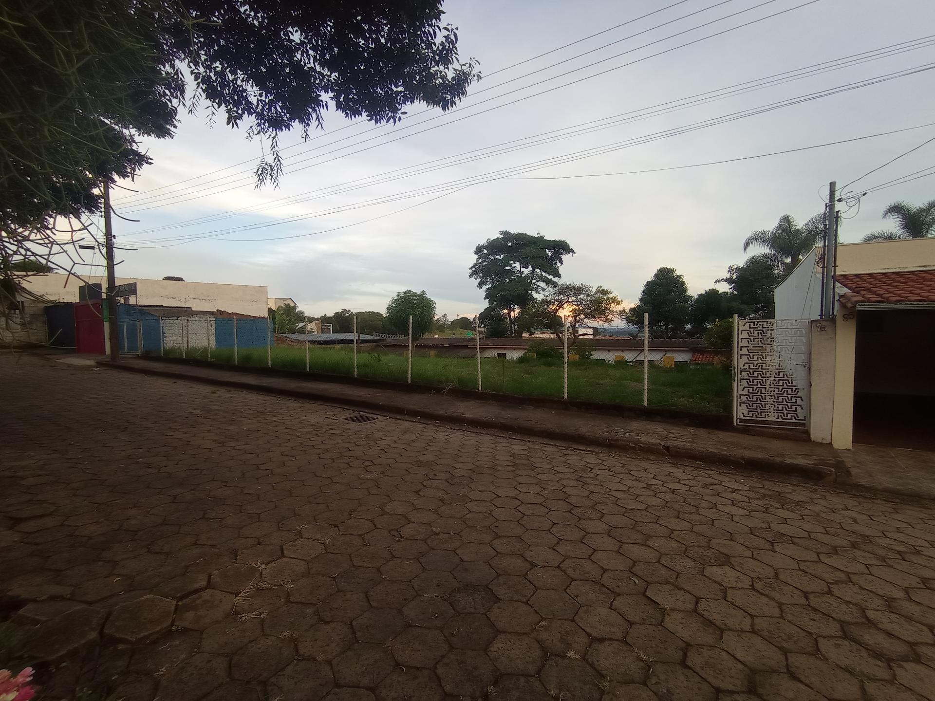 LOTE À VENDA BAIRRO LAGOINHA, SÃO SEBASTIÃO DO PARAÍSO - MG
