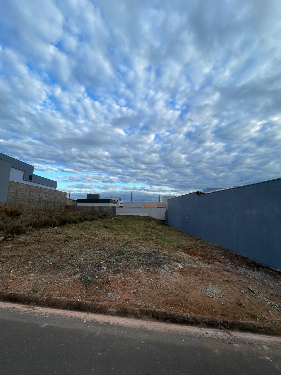 LOTE À VENDA BAIRRO CALIFÓRNIA GARDEN II, SÃO SEBSTIÃO DO PARA...