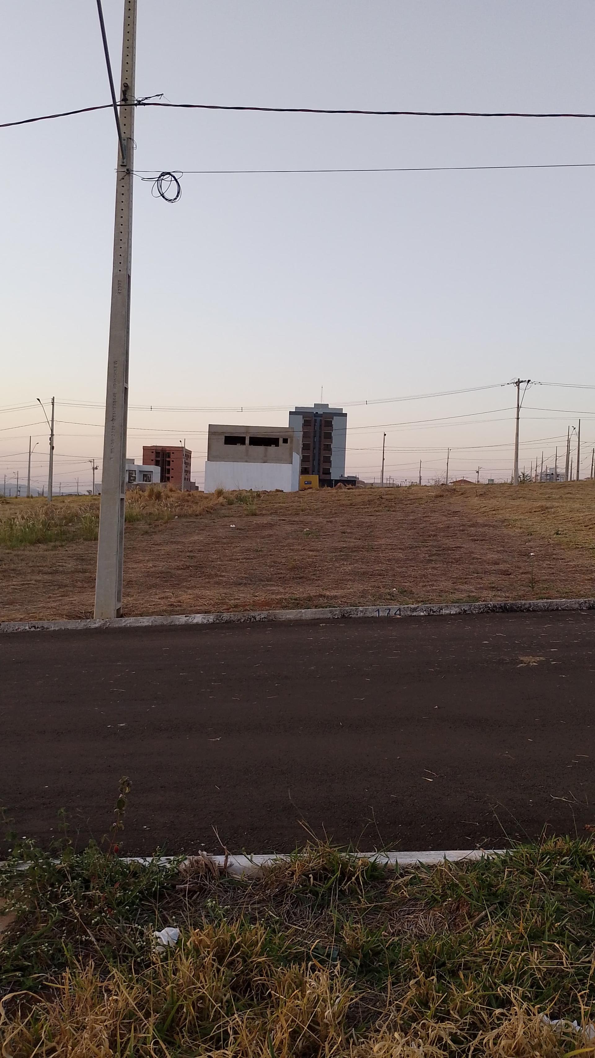 LOTE À VENDA BAIRRO JARDINS DE VERSALHES, SÃO SEBASTIÃO DO PAR...