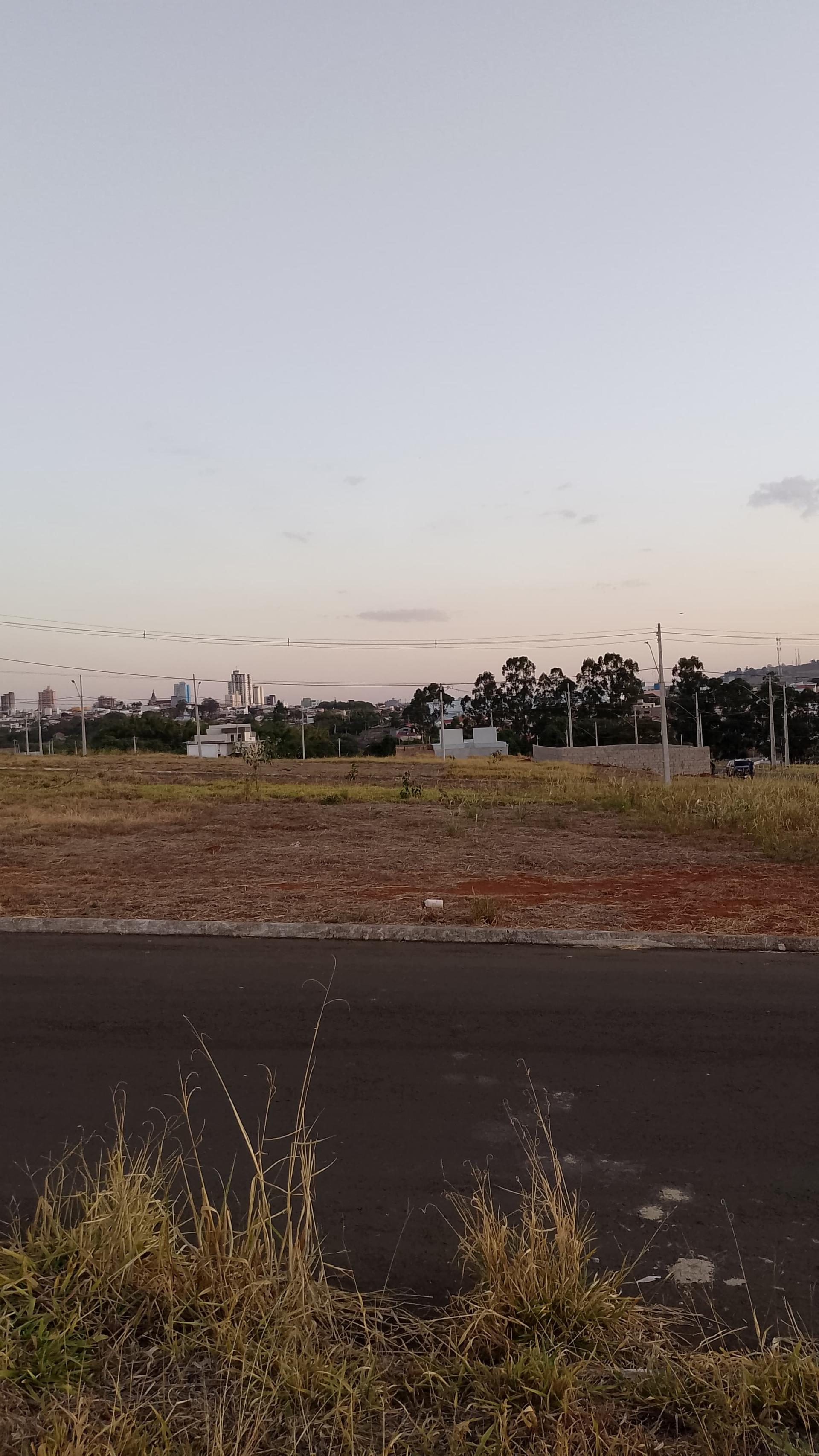 LOTE À VENDA BAIRRO JARDINS DE VERSALHES, SÃO SEBASTIÃO DO PAR...