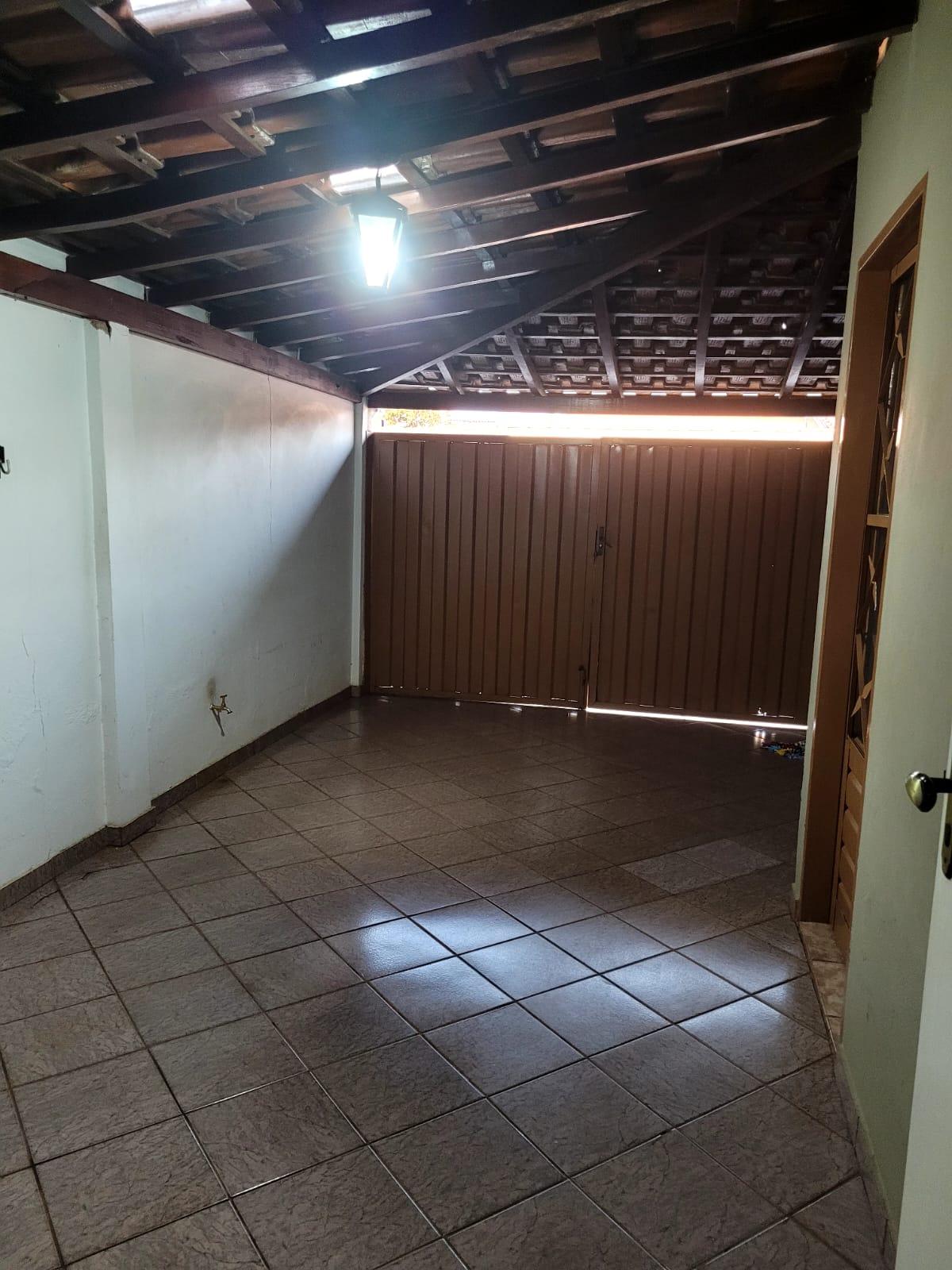 CASA À VENDA BAIRRO VENEZA, SÃO SEBASTIÃO DO PARAÍSO - MG