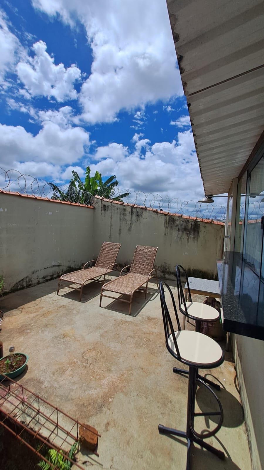 CASA À VENDA BAIRRO SÃO SEBASTIÃO, SÃO SEBASTIÃO DO PARAÍSO - MG