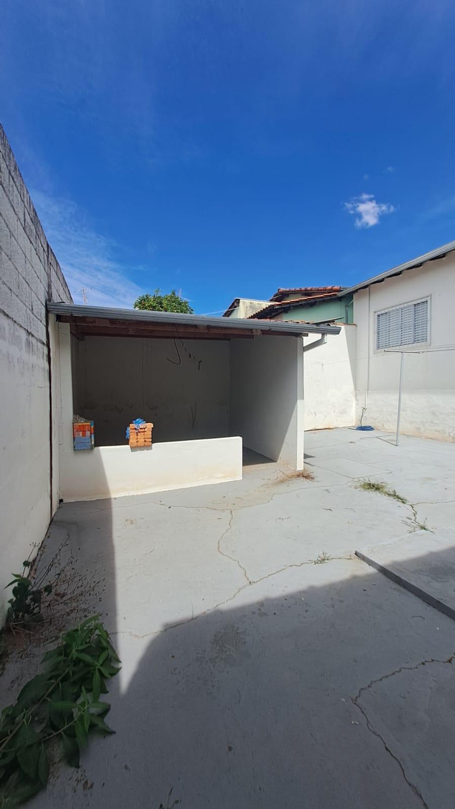 CASA À VENDA BAIRRO VILA HELENA, SÃO SEBASTIÃO DO PARAÍSO - MG