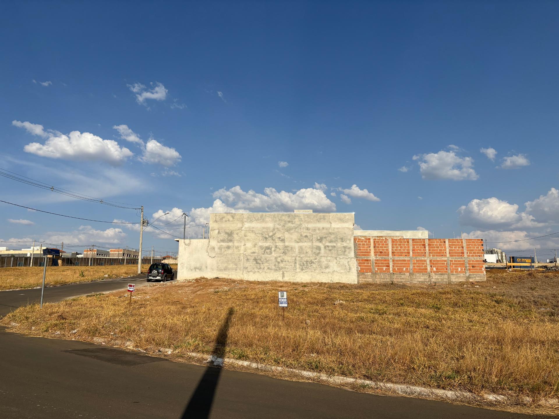 LOTE À VENDA BAIRRO JARDINS DE VERSALHES, SÃO SEBASTIÃO DO PAR...
