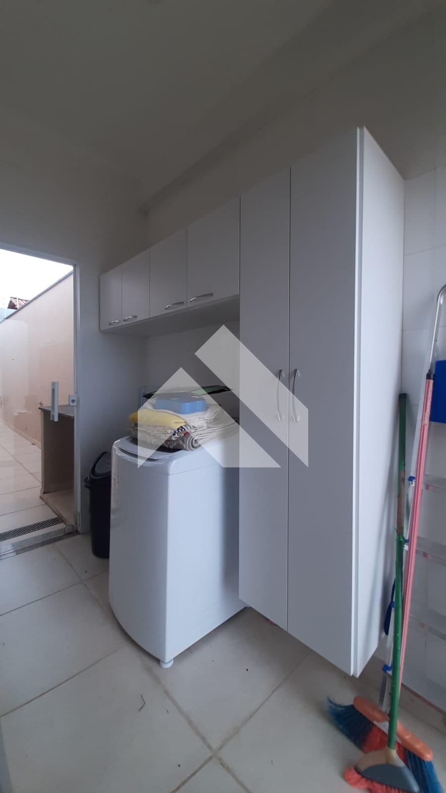 CASA À VENDA BAIRRO VILA HELENA, SÃO SEBASTIÃO DO PARAÍSO - MG