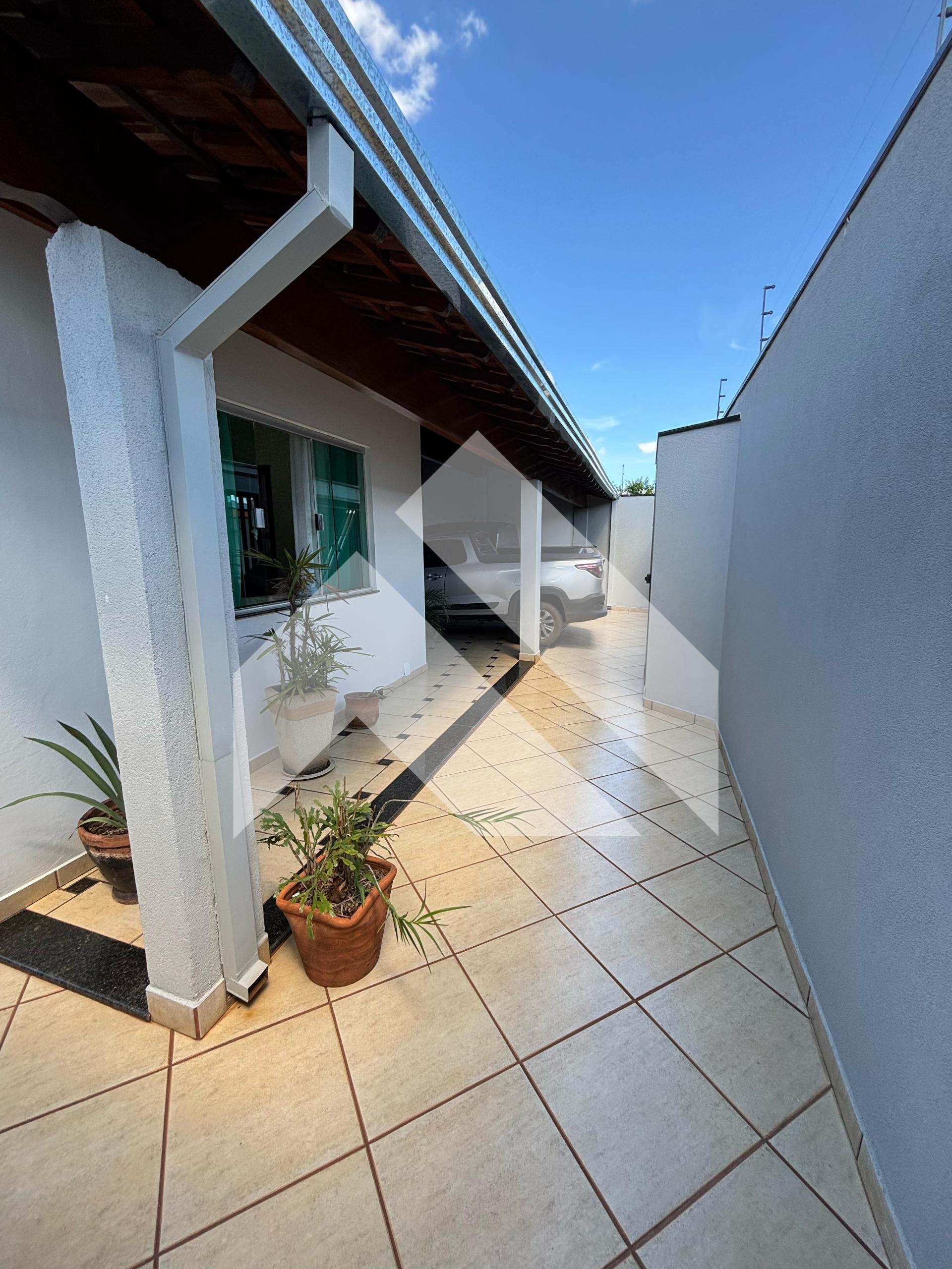 CASA À VENDA BAIRRO JARDIM EUROPA, SÃO SEBASTIÃO DO PARAÍSO - MG