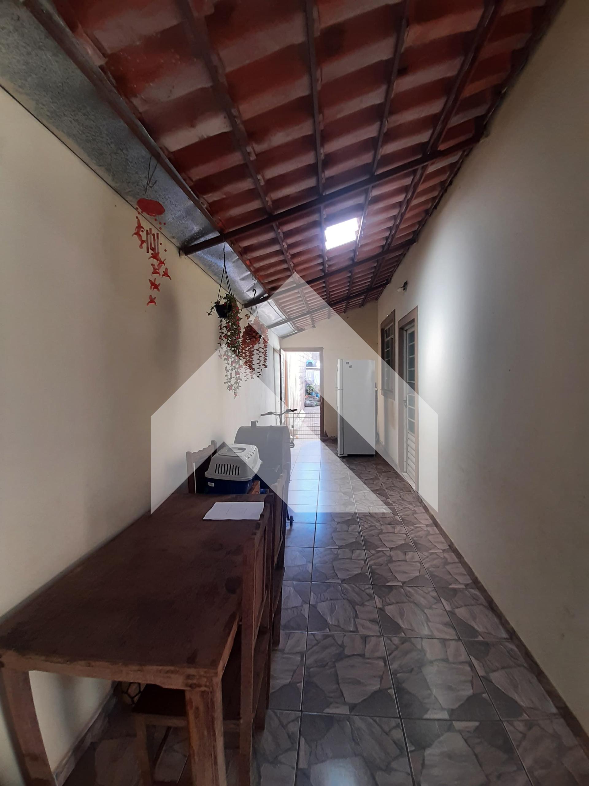 CASA À VENDA BAIRRO SANTA TEREZA, SÃO SEBASTIÃO DO PARAÍSO - MG