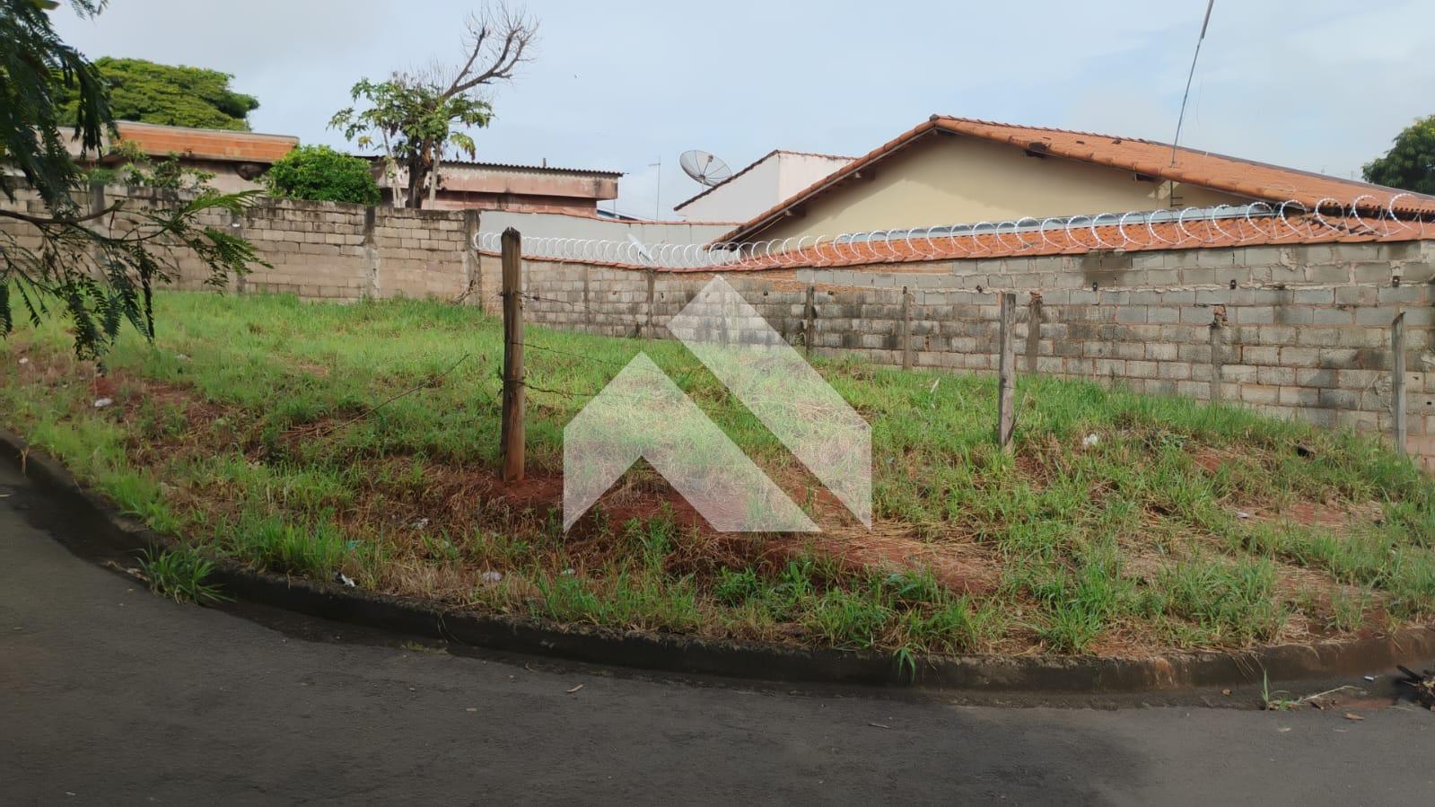 LOTE À VENDA BAIRRO SÃO SEBASTIÃO, SÃO SEBASTIÃO DO PARAÍSO - MG
