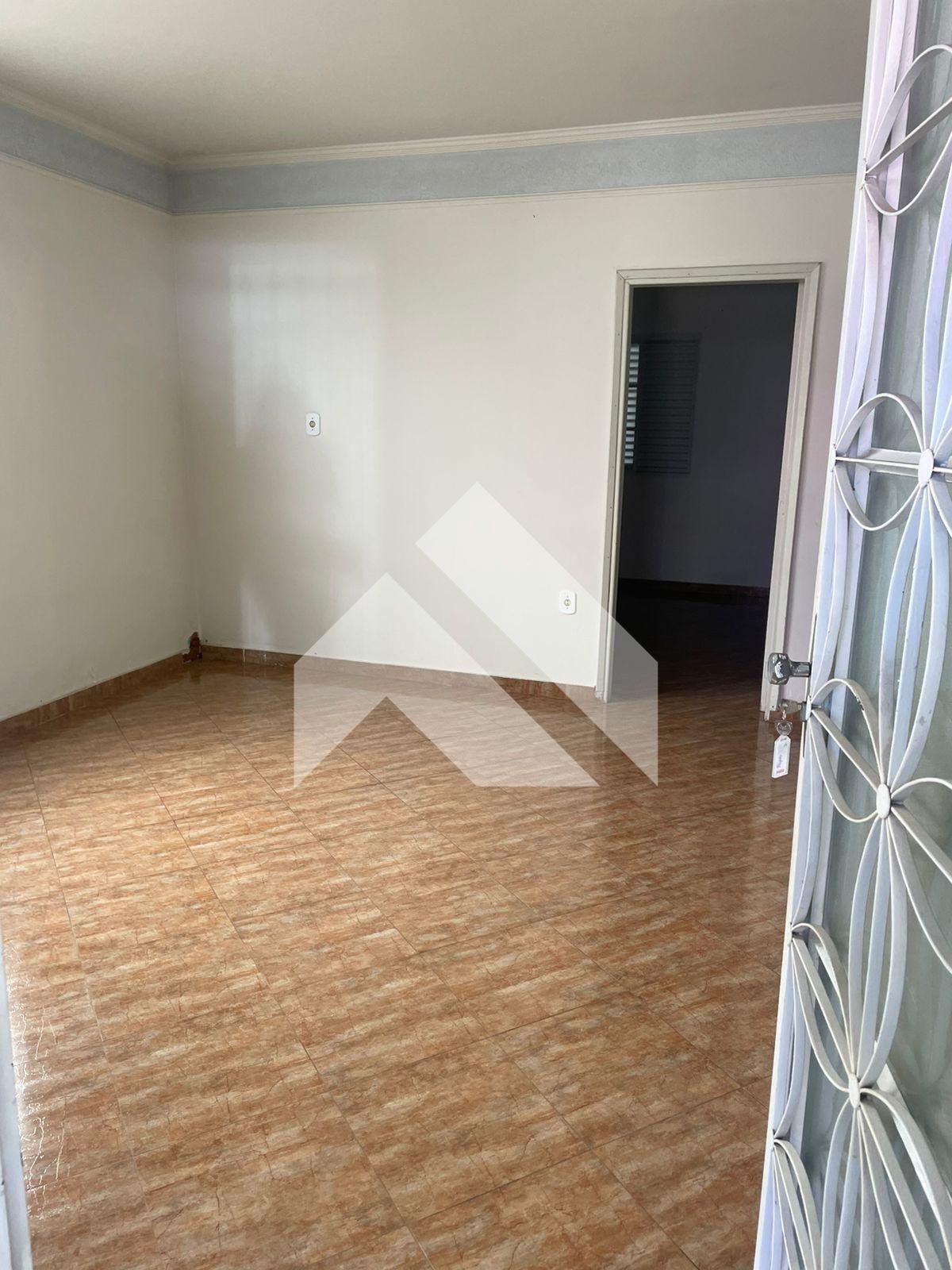 CASA À VENDA BAIRRO LAGOINHA, SÃO SEBASTIÇAO DO PARAÍSO - MG