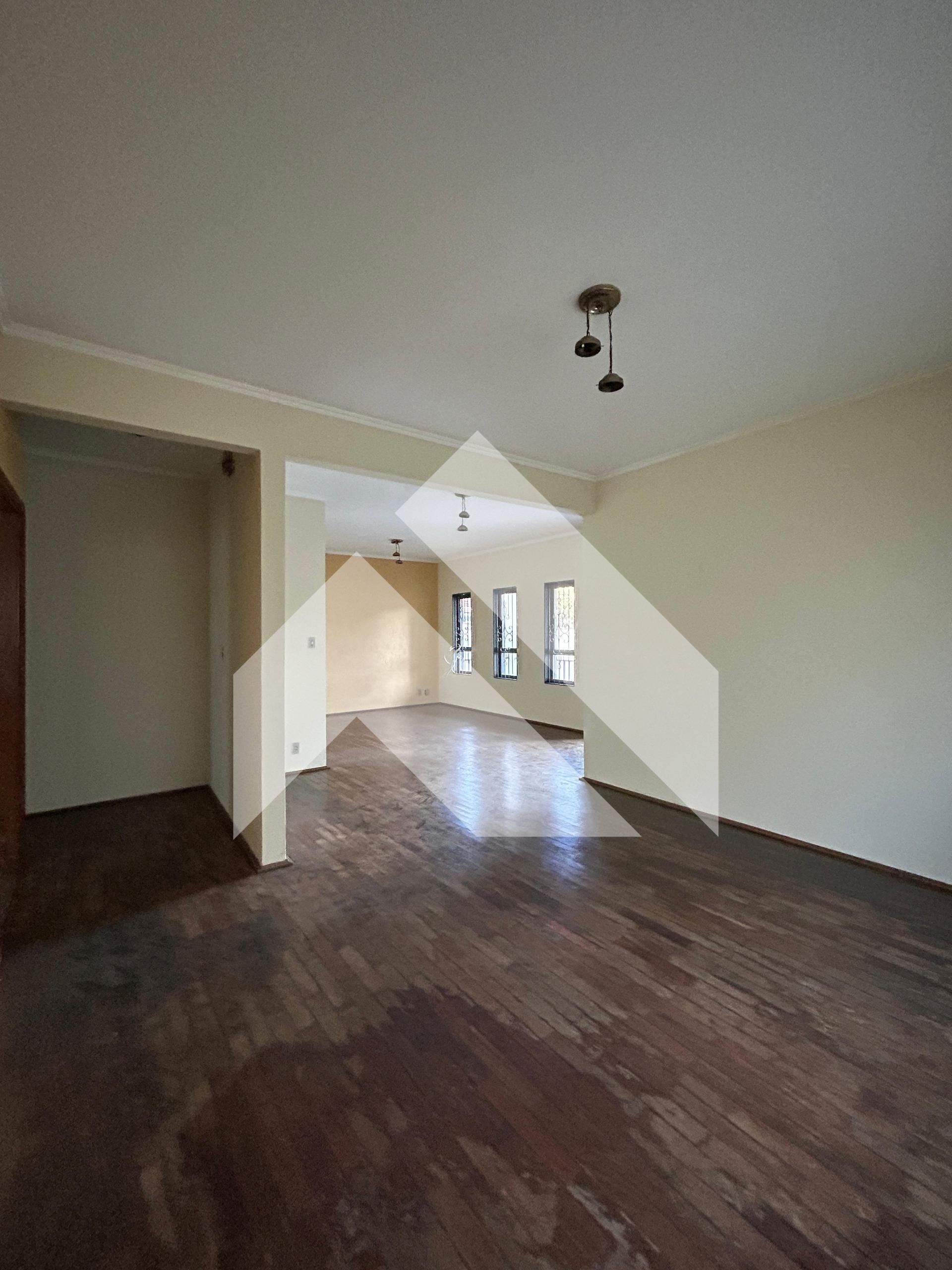 CASA À VENDA BAIRRO JARDIM COOLAPA, SÃO SEBASTIÃO DO PARAÍSO - MG