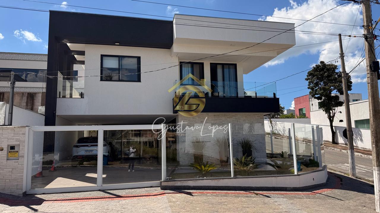 CASA DE 3 QUARTOS COM SUITE E ELEVADOR COM LUXO E SOFISTICAÇÃO