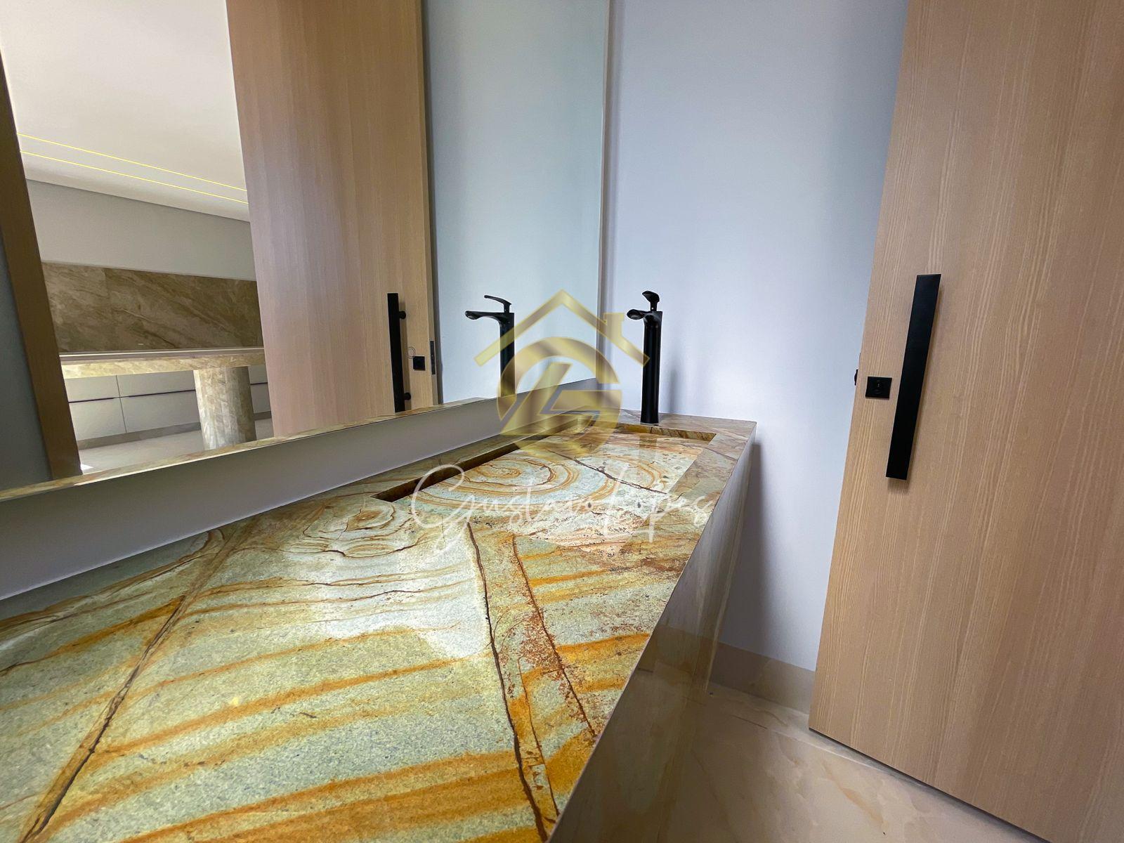 A CASA DOS SEUS SONHOS COM TOQUES DE MODERNIDADE E LUXO