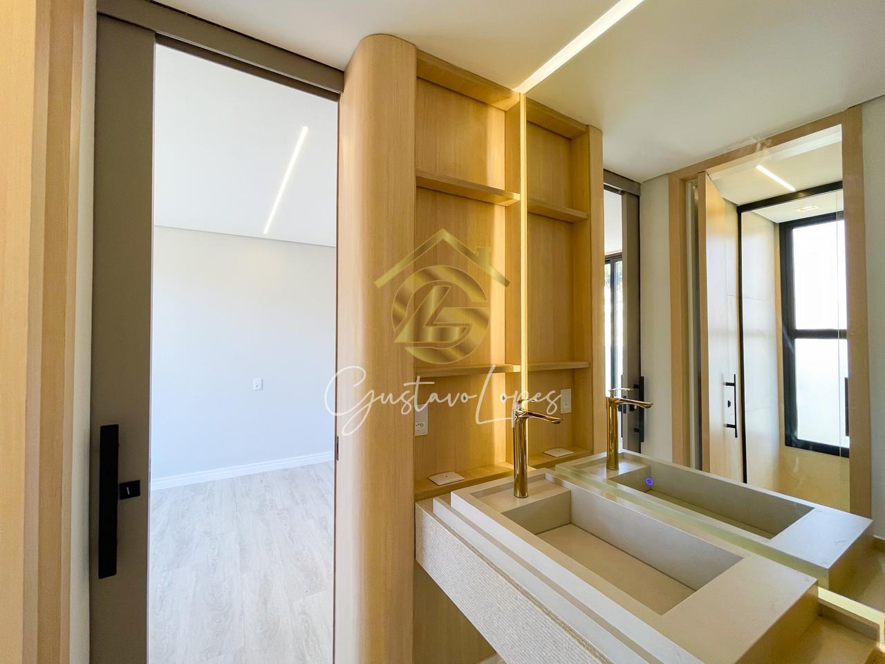 A CASA DOS SEUS SONHOS COM TOQUES DE MODERNIDADE E LUXO