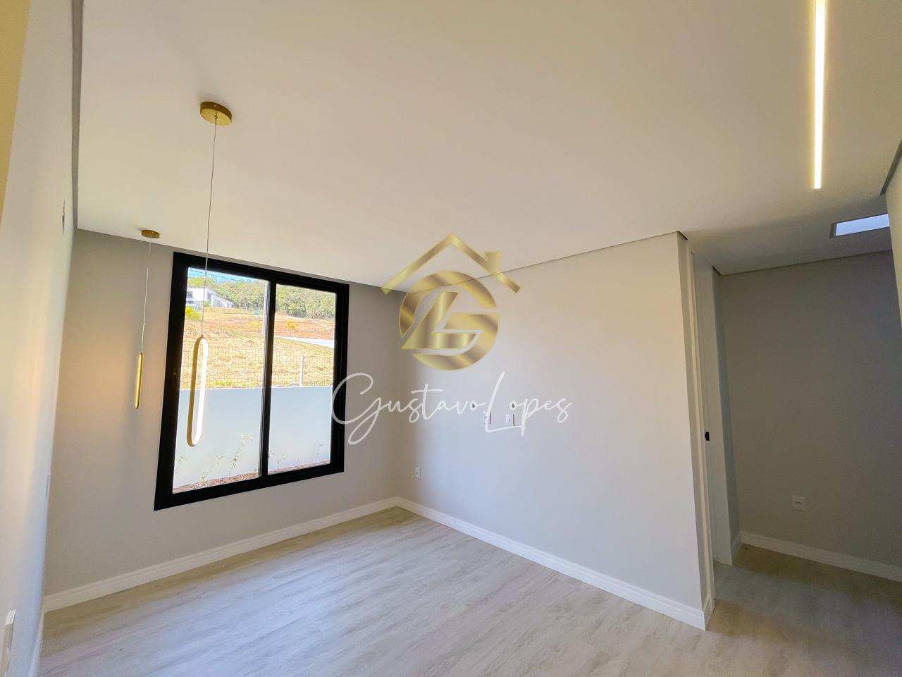 A CASA DOS SEUS SONHOS COM TOQUES DE MODERNIDADE E LUXO