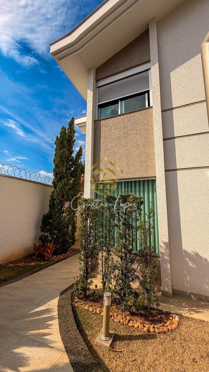 ALTO PADRÃO, SOFISTICAÇÃO E ARQUITETURA EXCLUSIVA NO INGÁ ALTO...