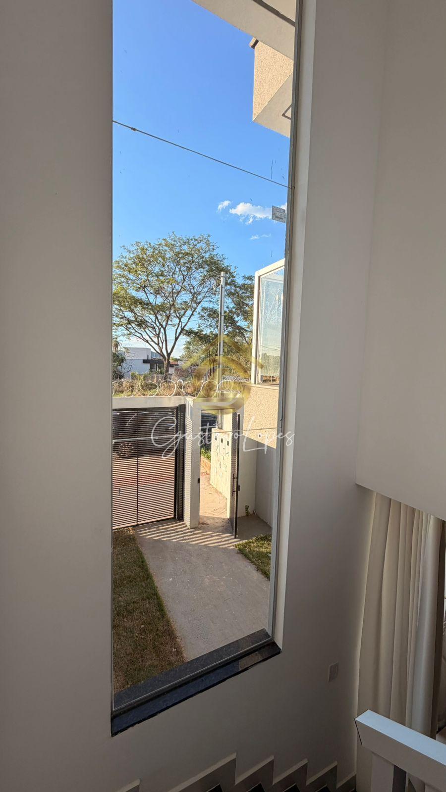 LINDA CASA MOBILIADA COM JACUZZI NO BAIRRO TIRADENTES. CONFORT...