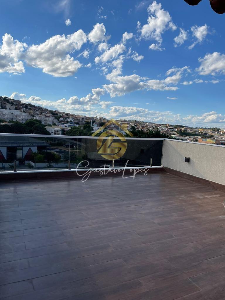 CASA AMPLA E SOFISTICADA PARA LOCAÇÃO NO BAIRRO SANTA MARIA EM...