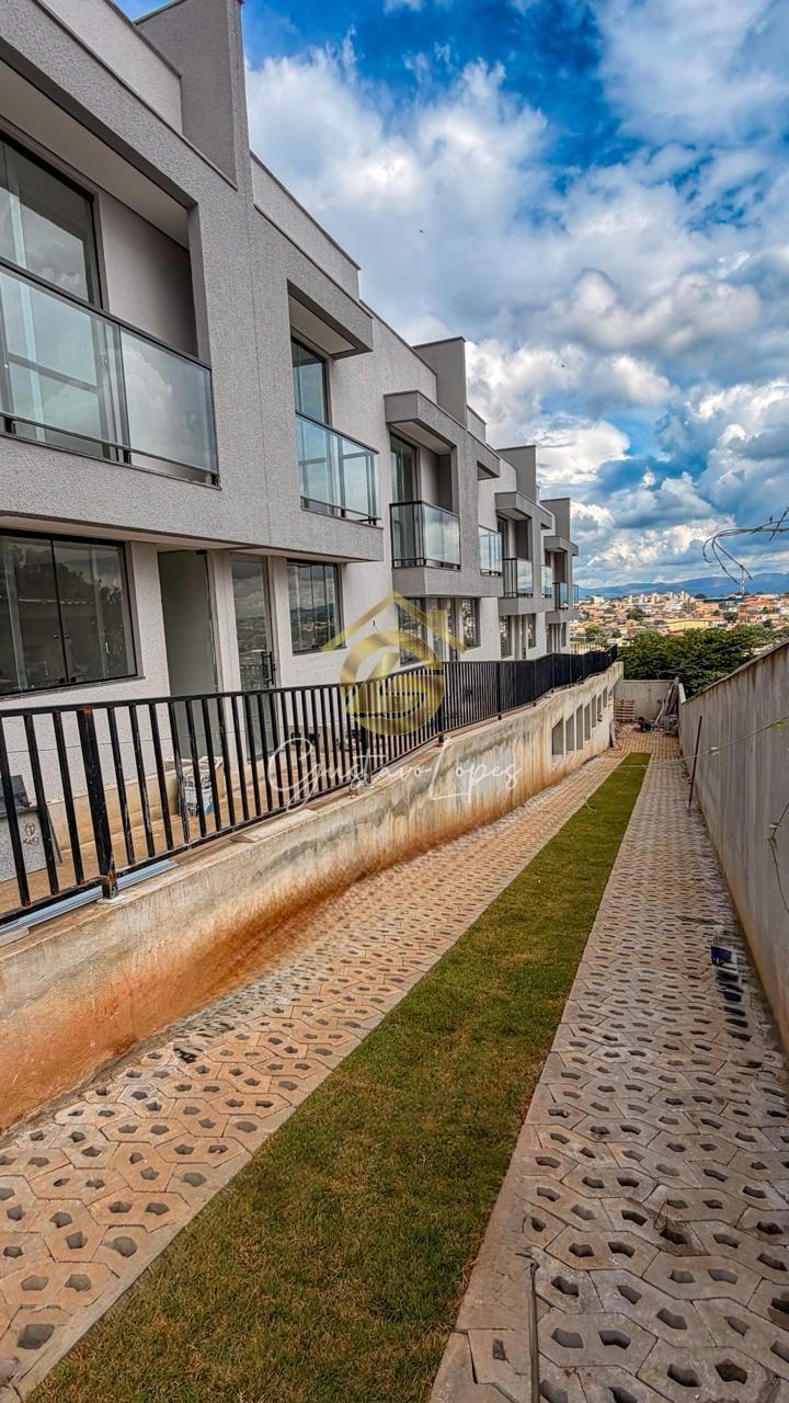 CASA DUPLEX COM 2 QUARTOS, ÁREA PRIVATIVA E 1 VAGA DE GARAGEM ...