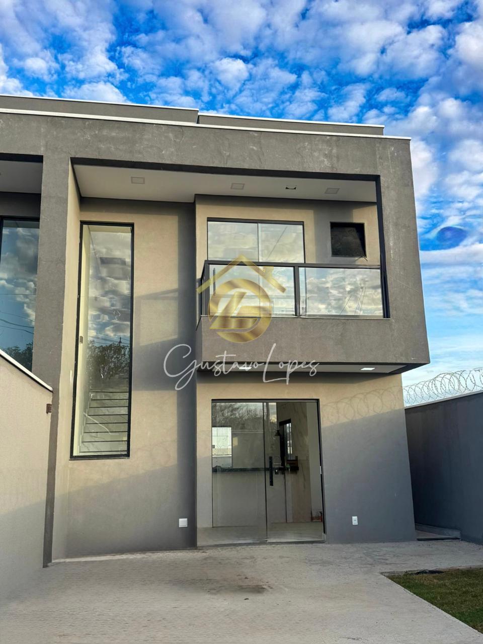 CASA DUPLEX MODERNA NO BAIRRO TIRADENTE COM 3 QUARTOS E 4 VAGA...