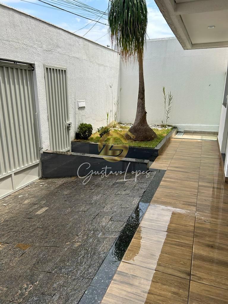 EXCELENTE CASA DE 5 QUARTOS COM AREA DE LAZER COMPLETA NO BAIR...