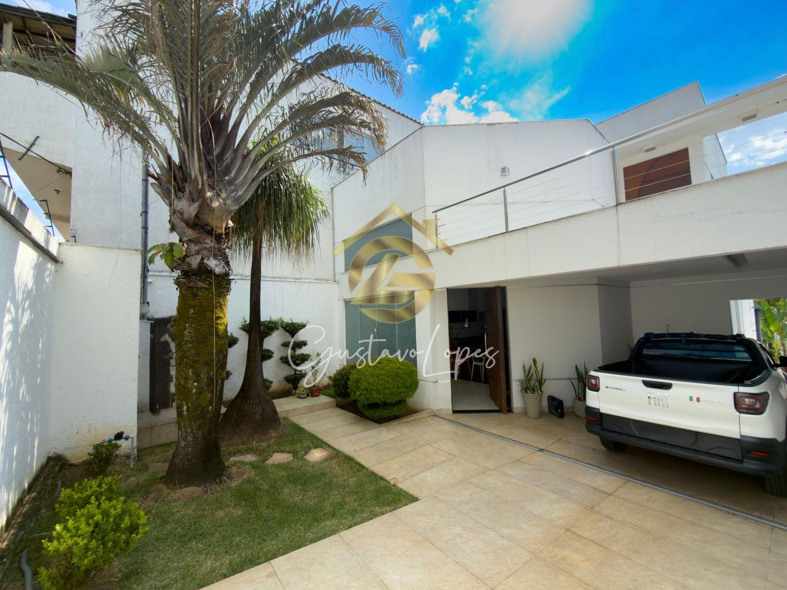 ELEGANTE RESIDÊNCIA COM 4 QUARTOS E ÁREA GOURMET NO BAIRRO CHA...