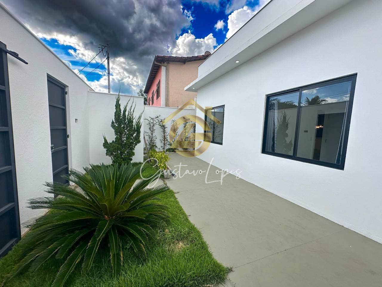 EXCELENTE CASA COM TOTAL CONFORTO, ESPAÇO E LOCALIZAÇÃO PRIVIL...