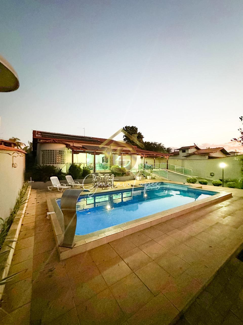 UM REFÚGIO DE SOFISTICAÇÃO NO CONDOMINIO QUINTAS DA LAGOA EM S...