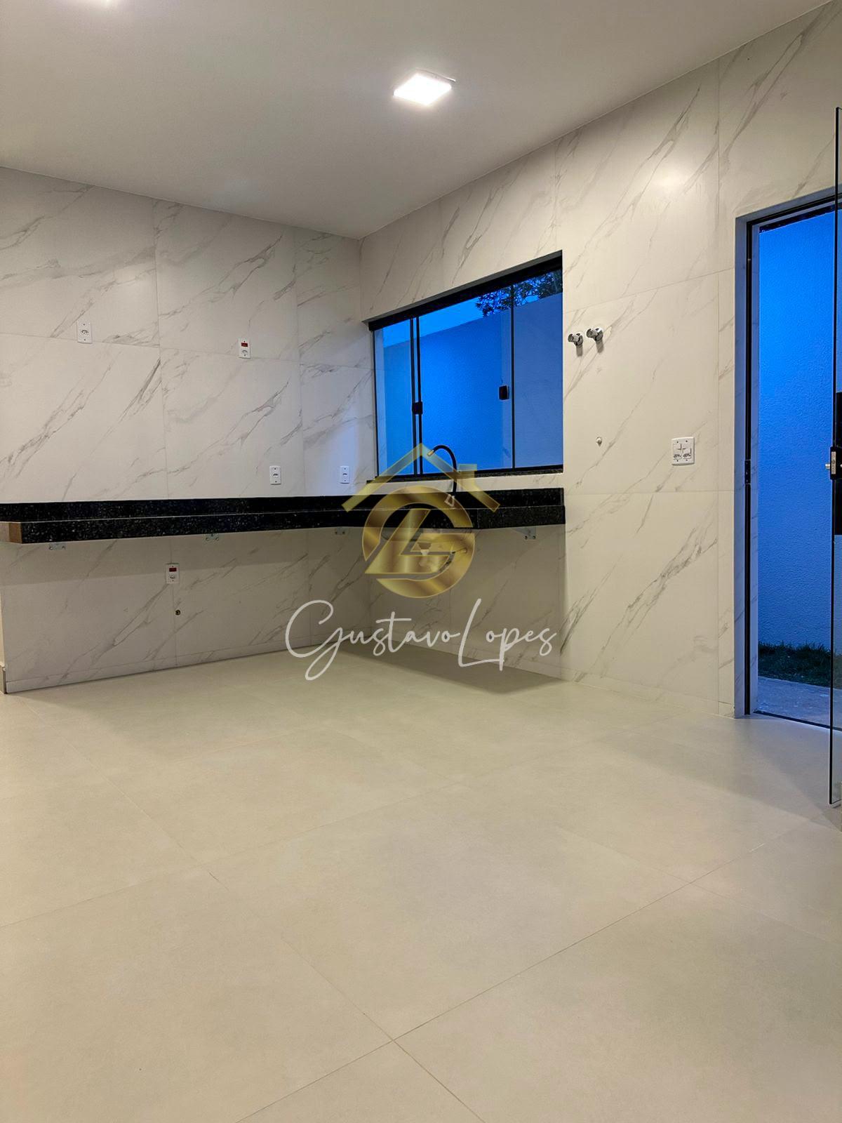 CASA TRREA MODERNA COM 3 QUARTOS, REA GOURMET E 2 VAGAS DE GARAGEM