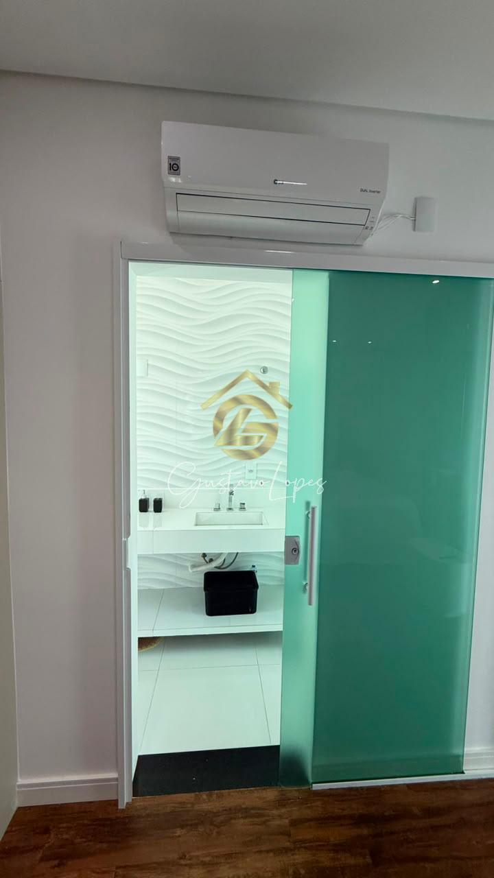 CASA DE ALTO PADRO COM 3 SUTES, PISCINA E VISTA PERMANENTE NO CONDOMNIO QUINTAS DA JANGADA