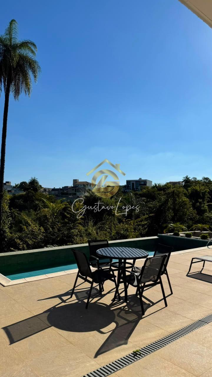 CASA DE ALTO PADRO COM 3 SUTES, PISCINA E VISTA PERMANENTE NO CONDOMNIO QUINTAS DA JANGADA
