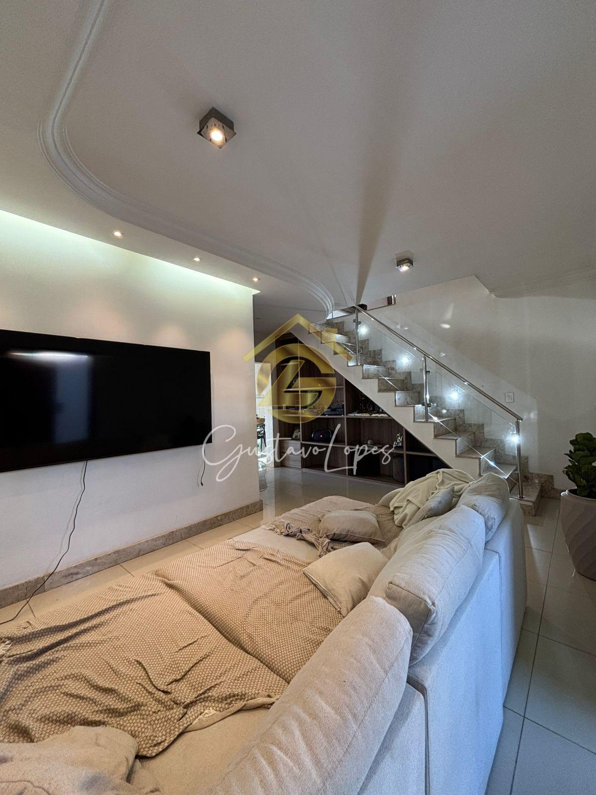 CASA DE ALTO PADRO COM 3 SUTES, PISCINA, SAUNA E ENERGIA FOTOVOLTAICA NO BAIRRO ESPRITO SANTO