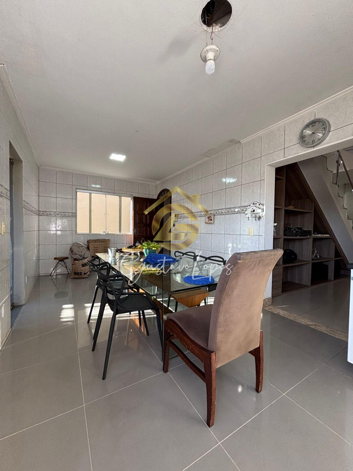 CASA DE ALTO PADRO COM 3 SUTES, PISCINA, SAUNA E ENERGIA FOTOVOLTAICA NO BAIRRO ESPRITO SANTO